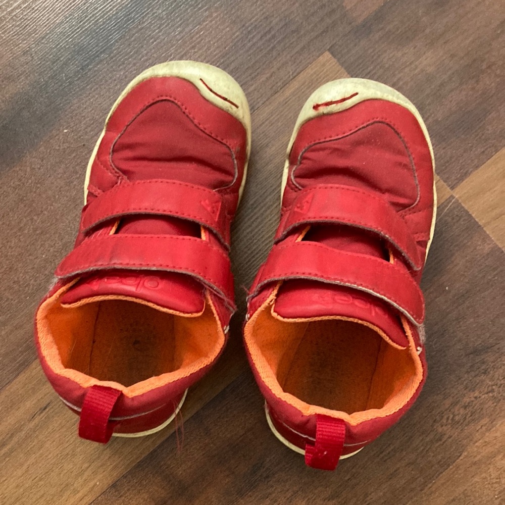 Plae Sneakers